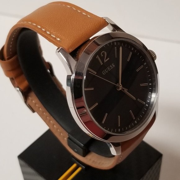 Guess Wristwatch - Picture 2 of 5